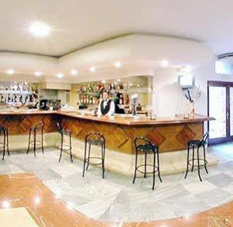 Kross Medina Azahara Torremolinos Dış mekan fotoğraf