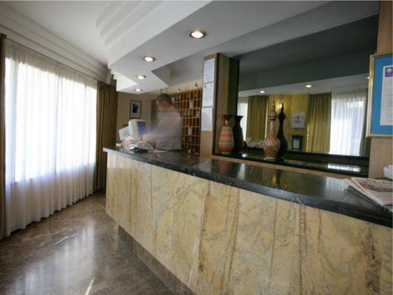 Kross Medina Azahara Torremolinos Dış mekan fotoğraf