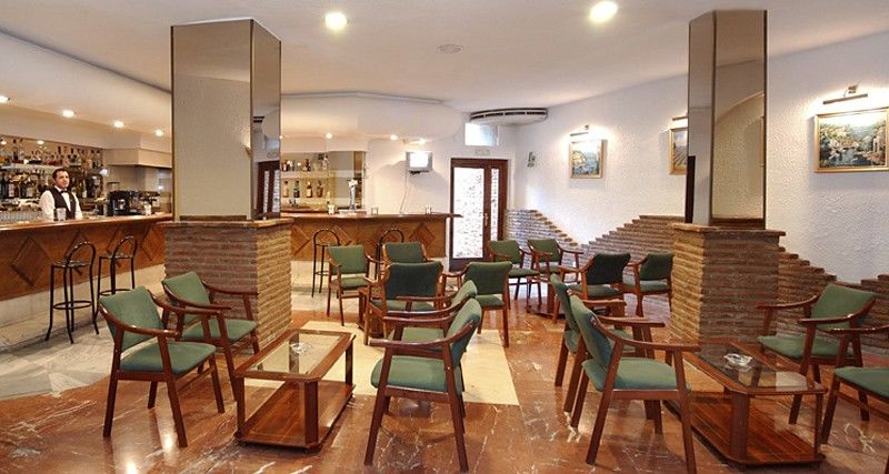 Kross Medina Azahara Torremolinos Restoran fotoğraf