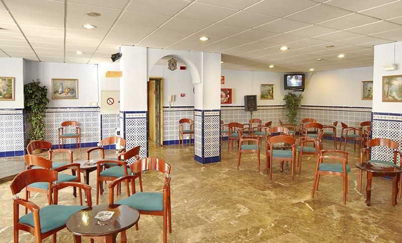 Kross Medina Azahara Torremolinos Restoran fotoğraf
