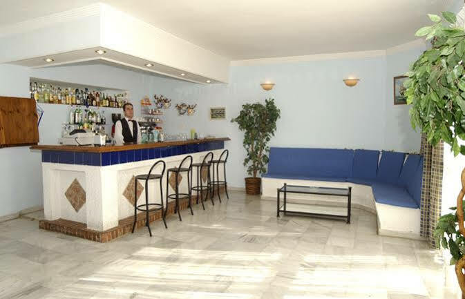 Kross Medina Azahara Torremolinos Restoran fotoğraf